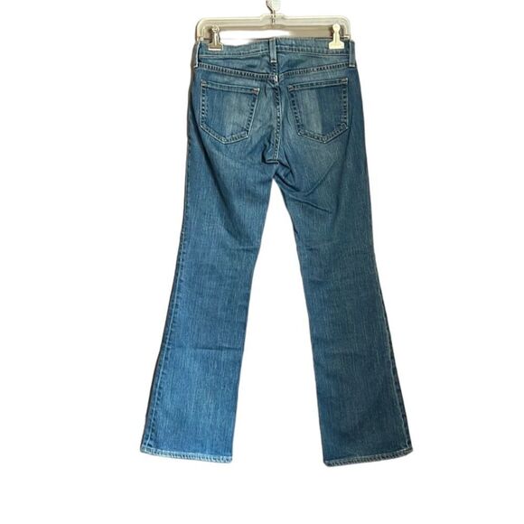 3 for $30! Gap low rise boot cute jeans. Size 2 - Picture 8 of 8